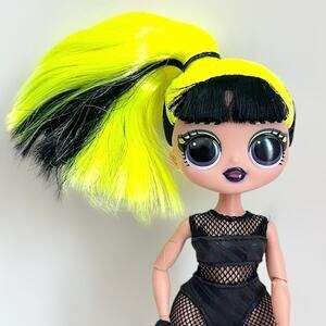 L.O.L. Surprise O.M.G. Remix Rock Bhad Gurl Neon Green Hair Fashion Doll 9”